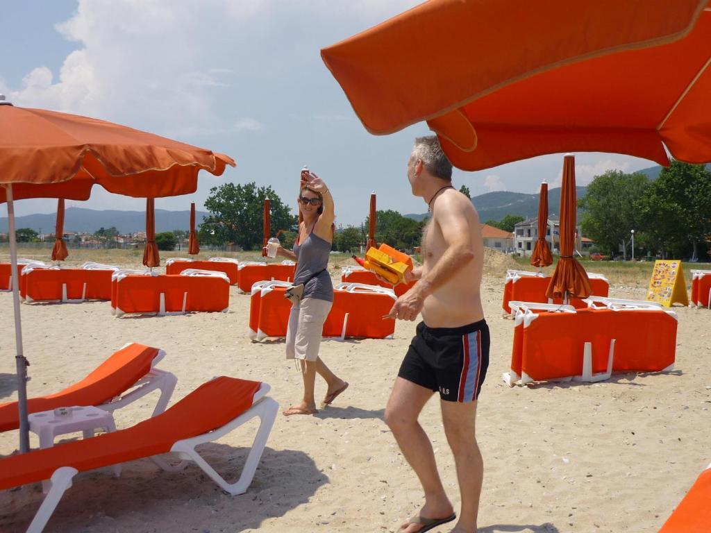 Πανσιόν Δελφίνι Aparthotel Ασπροβάλτα Εξωτερικό φωτογραφία
