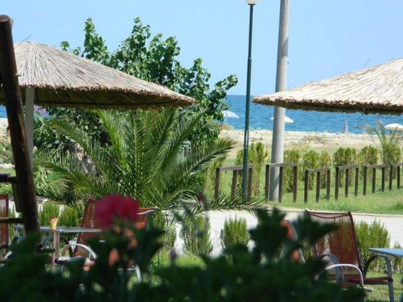 Πανσιόν Δελφίνι Aparthotel Ασπροβάλτα Εξωτερικό φωτογραφία